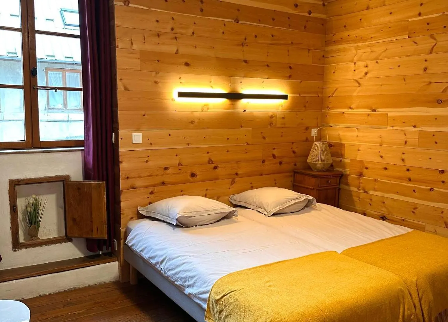 Auberge Le Glacier Bleu Mont-Dauphin Frankreich