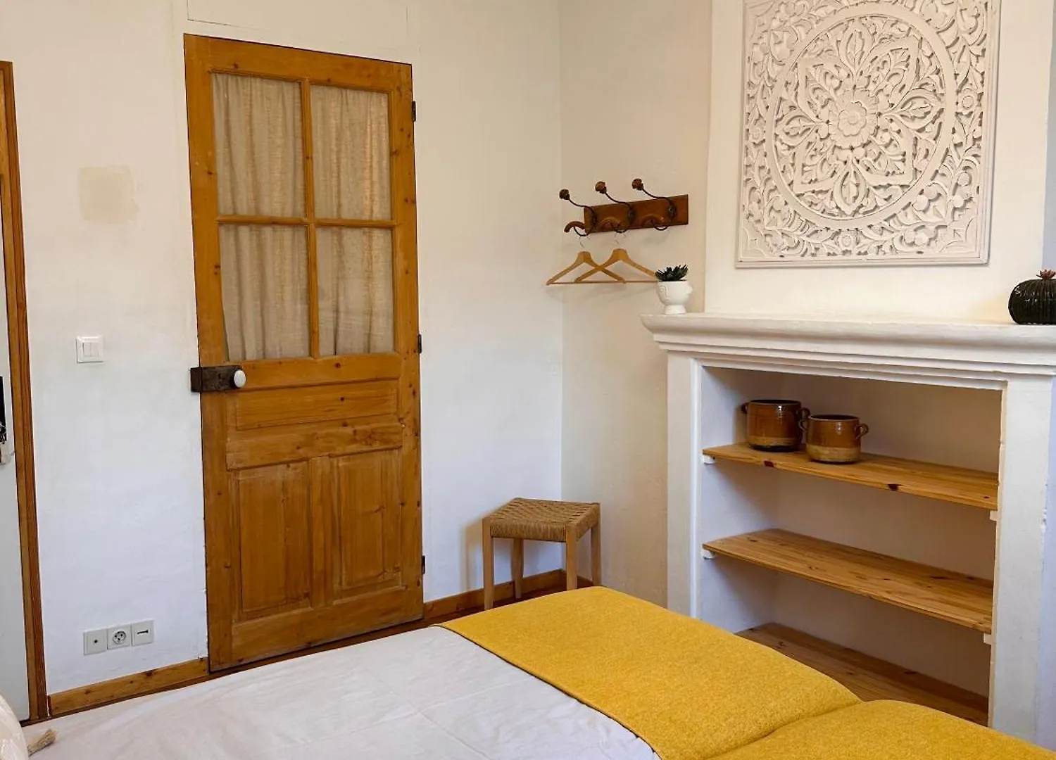 Auberge Le Glacier Bleu Mont-Dauphin Bed & Breakfast